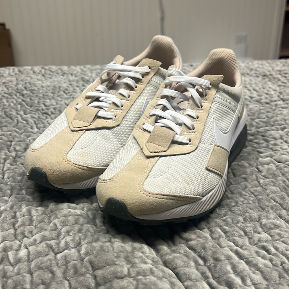 Nike Airmac Pre-Day  ‘light bone sand drift’